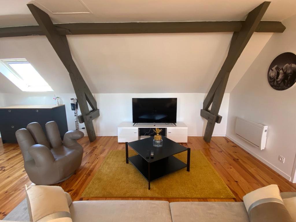 Appartement T3 En Plein Coeur Du Centre-Ville Soissons Exterior foto
